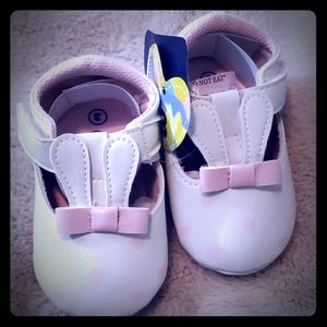Bunny walking shoes